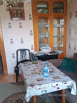 Satılır 2 otaqlı köhnə tikili 40 m²