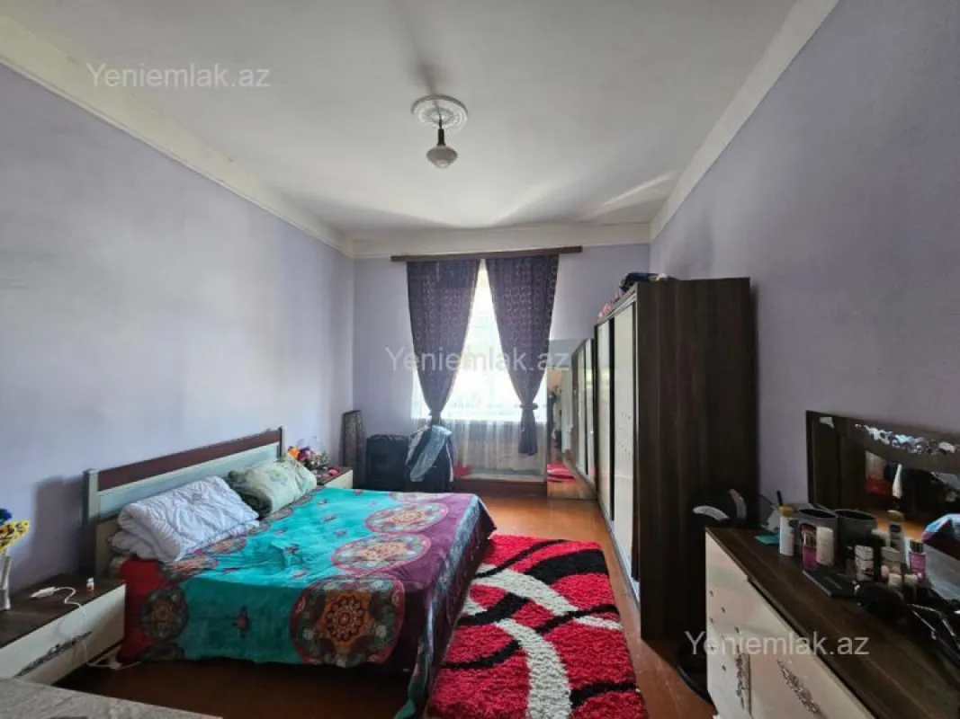 Satılır 2 otaqlı köhnə tikili 45 m²