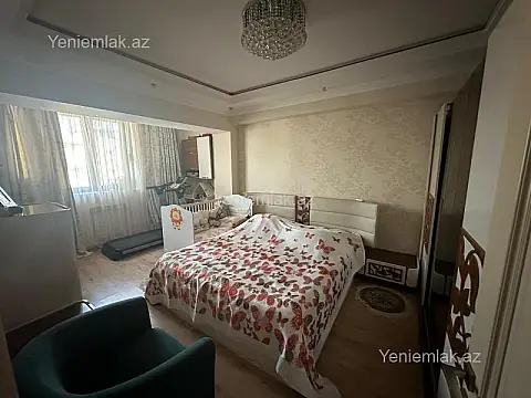 Satılır 2 otaqlı köhnə tikili 72 m²