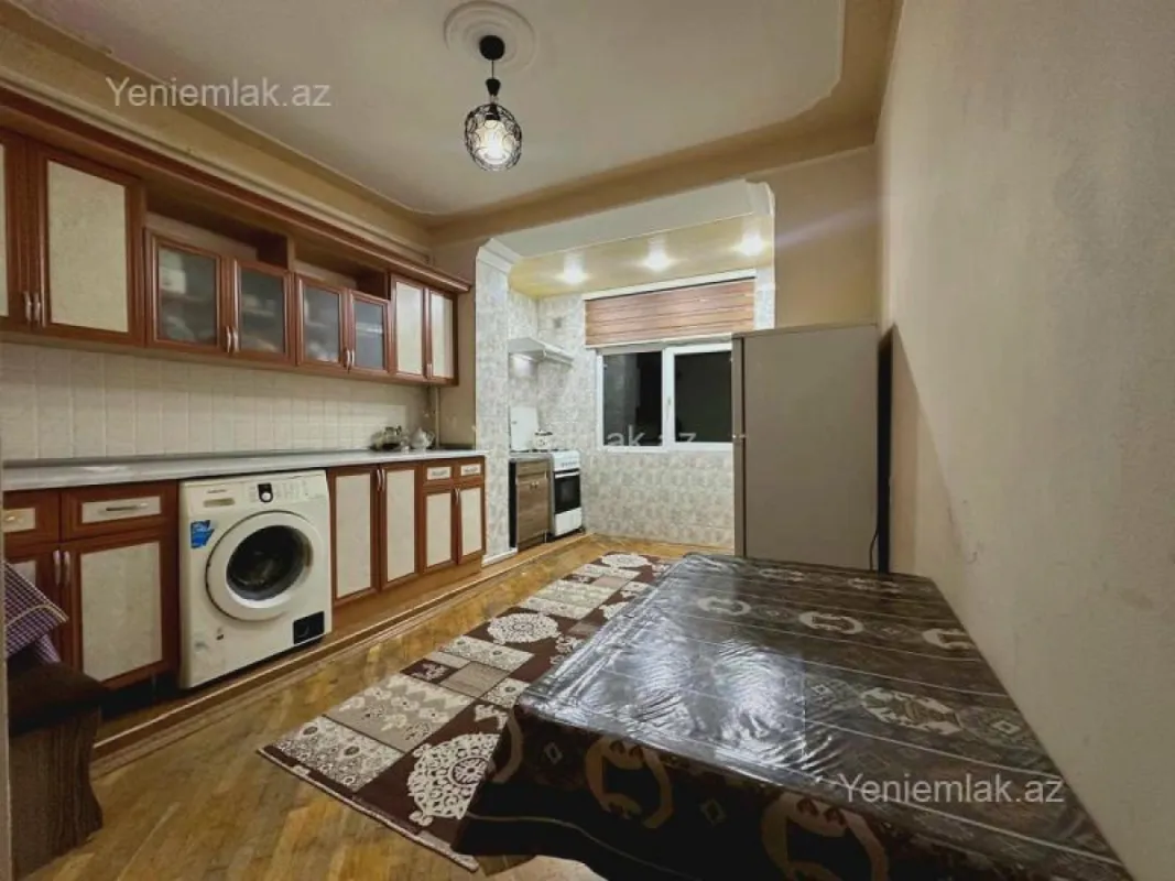 Satılır 3 otaqlı köhnə tikili 85 m²