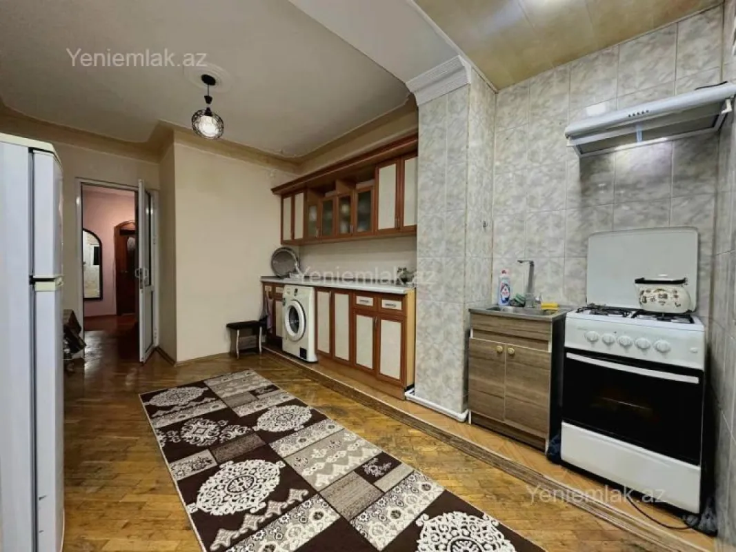 Satılır 3 otaqlı köhnə tikili 85 m²