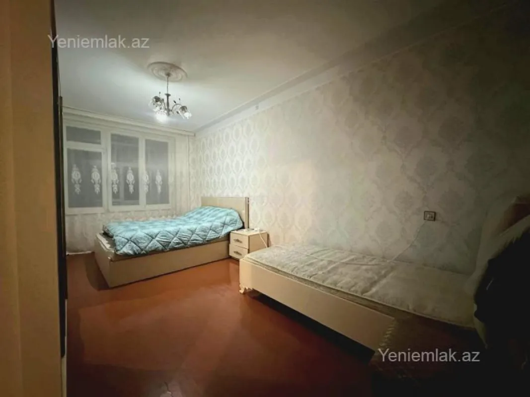 Satılır 3 otaqlı köhnə tikili 85 m²