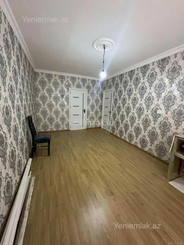 Satılır 2 otaqlı köhnə tikili 50 m²