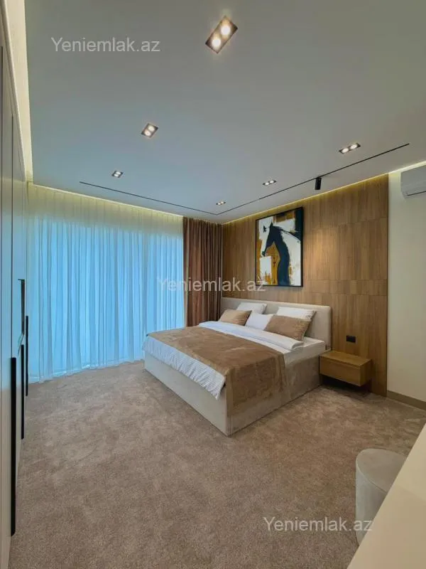 Satılır 4 otaqlı həyət evi 200 m²