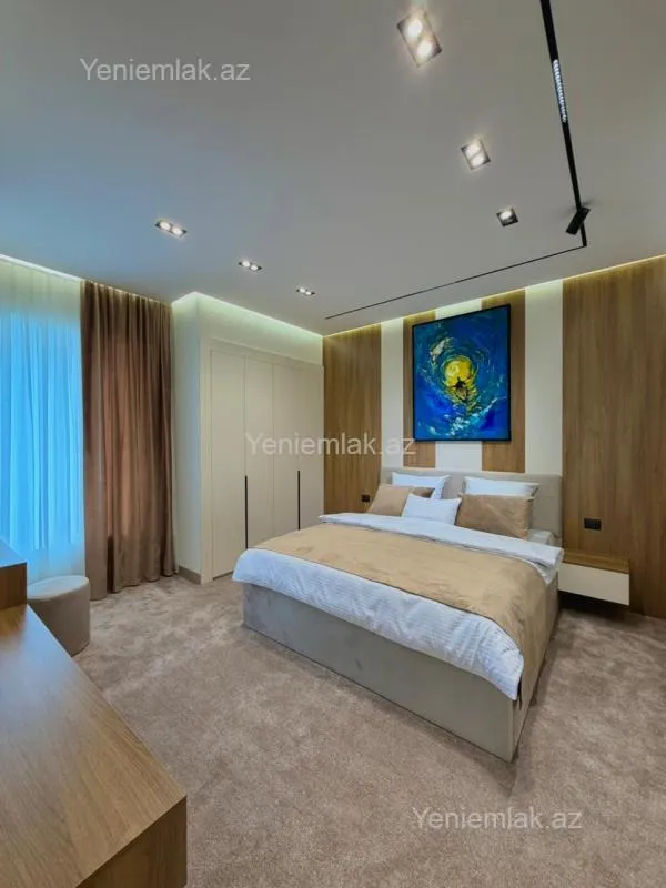 Satılır 4 otaqlı həyət evi 200 m²