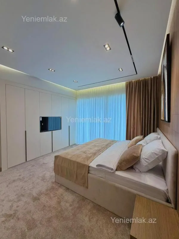 Satılır 4 otaqlı həyət evi 200 m²