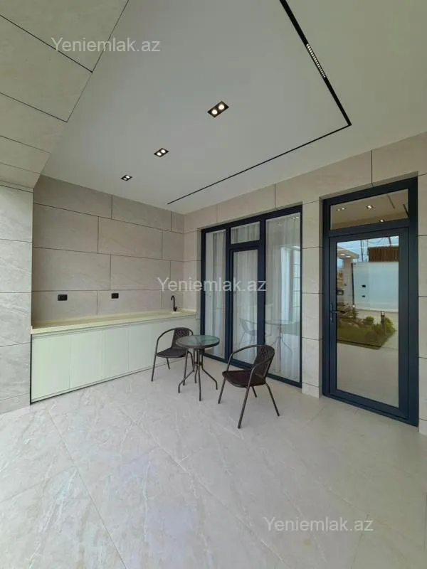 Satılır 4 otaqlı həyət evi 200 m²