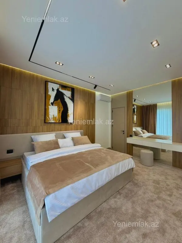 Satılır 4 otaqlı həyət evi 200 m²