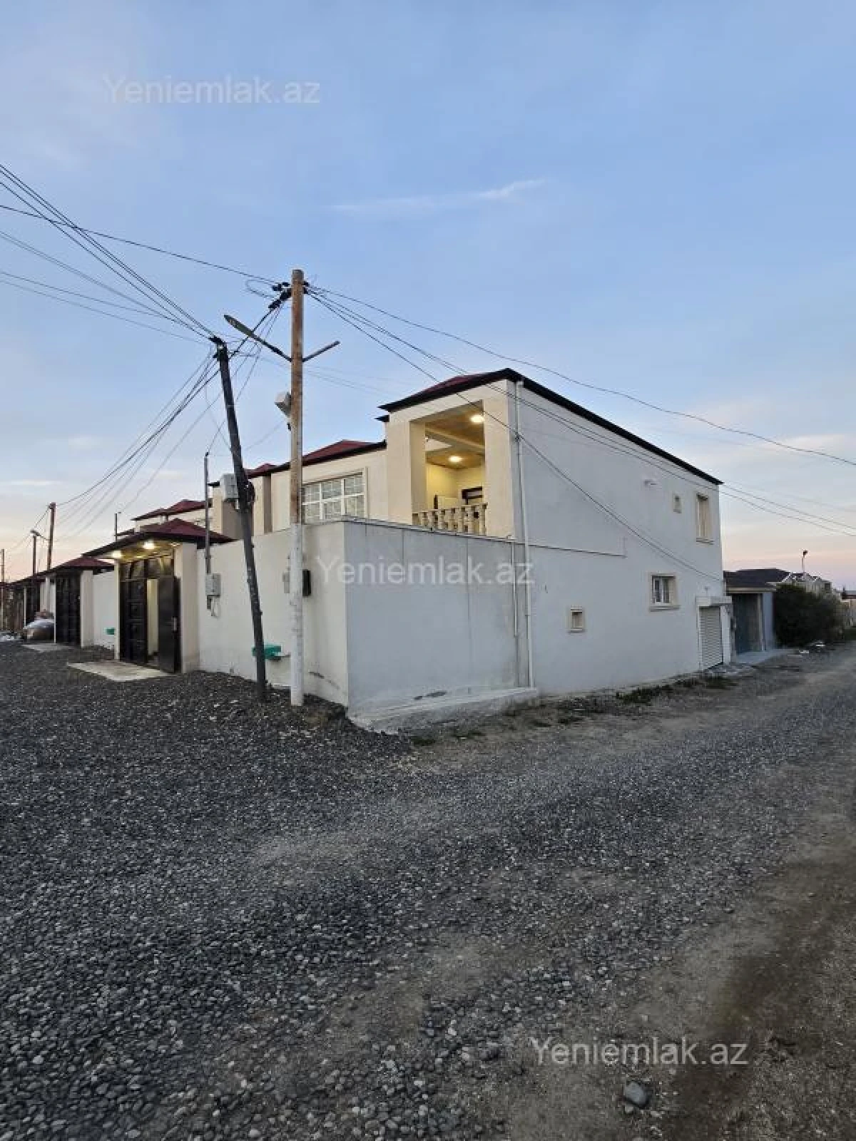 Satılır 4 otaqlı həyət evi 150 m²