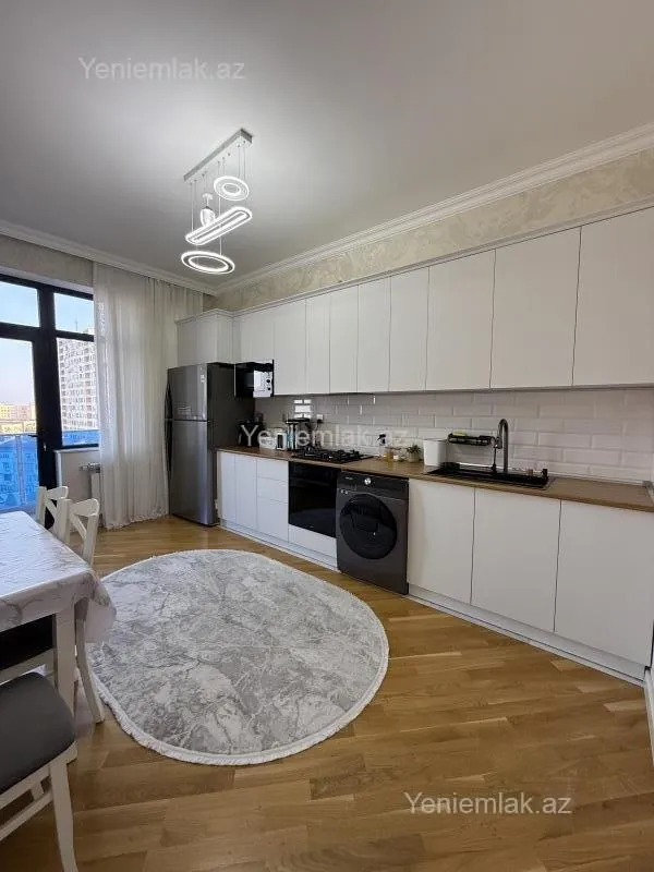 Satılır 2 otaqlı yeni tikili 83 m²