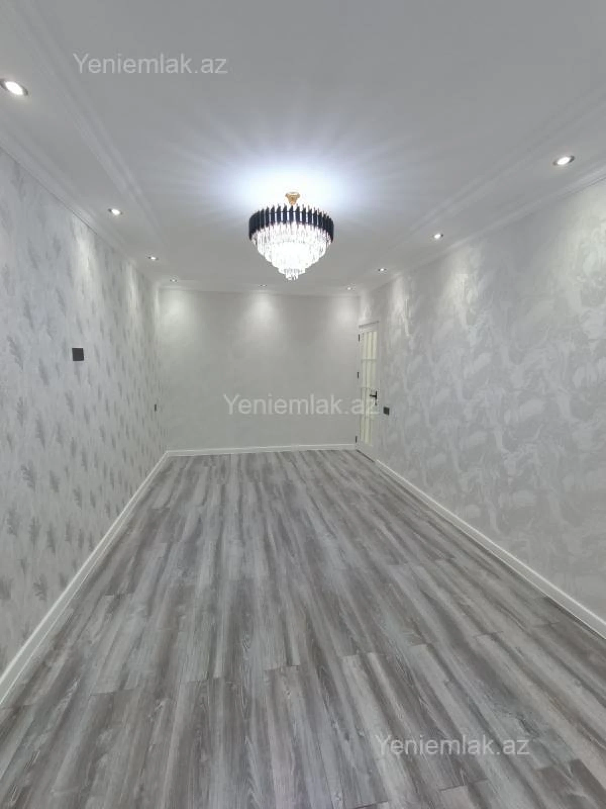 Satılır 3 otaqlı köhnə tikili 75 m²