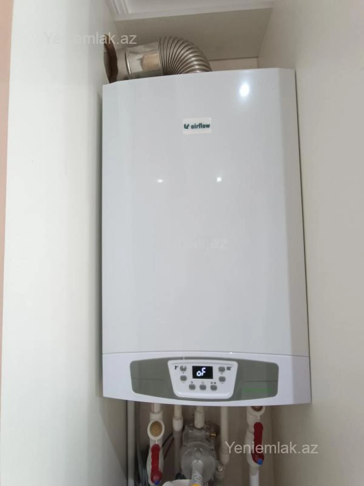 Satılır 3 otaqlı köhnə tikili 75 m²