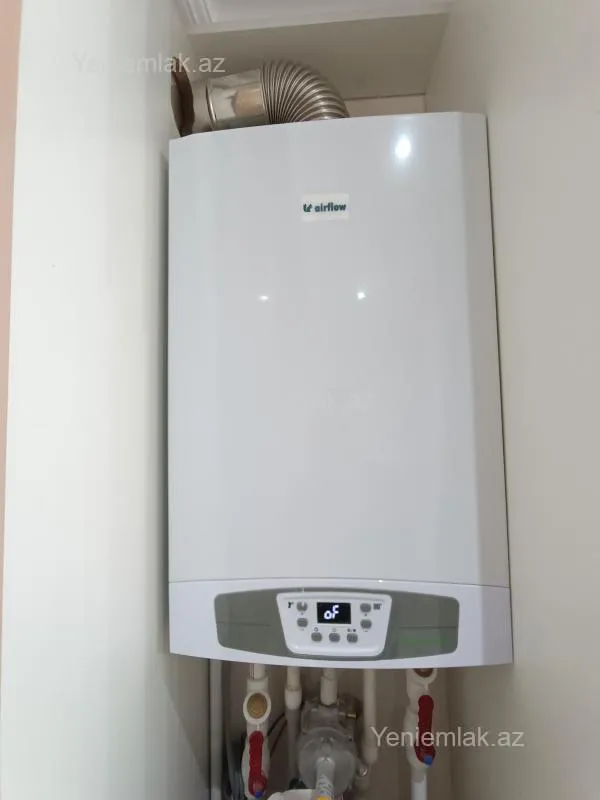 Satılır 3 otaqlı köhnə tikili 75 m²