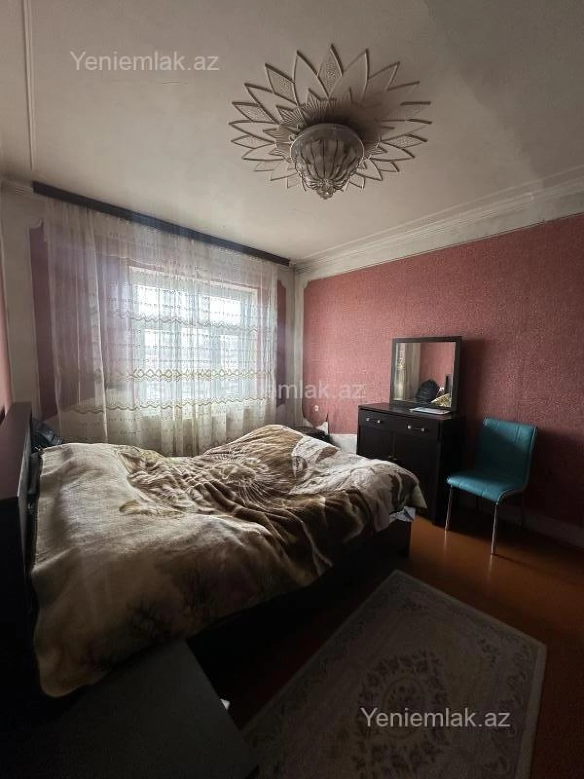 Satılır 2 otaqlı köhnə tikili 57 m²