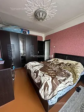 Satılır 2 otaqlı köhnə tikili 57 m²