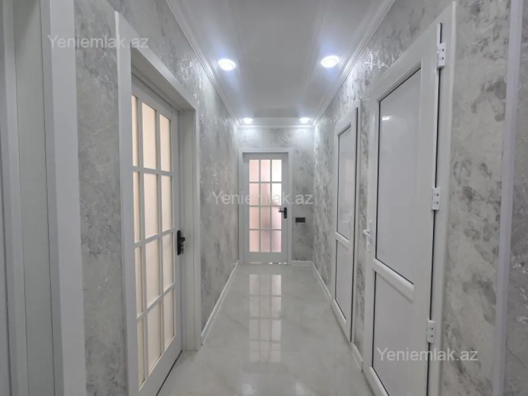 Satılır 3 otaqlı köhnə tikili 80 m²