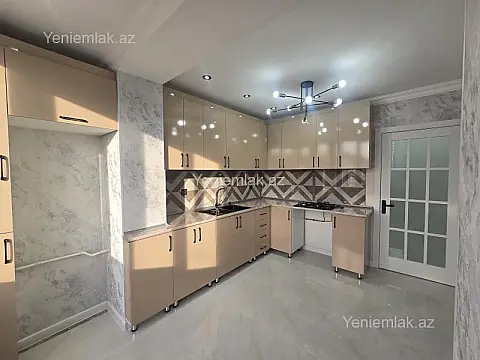 Satılır 3 otaqlı köhnə tikili 80 m²