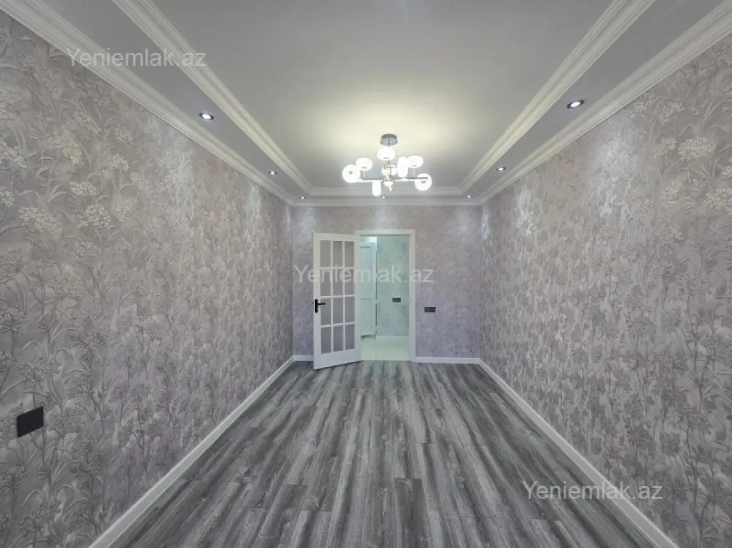 Satılır 3 otaqlı köhnə tikili 80 m²