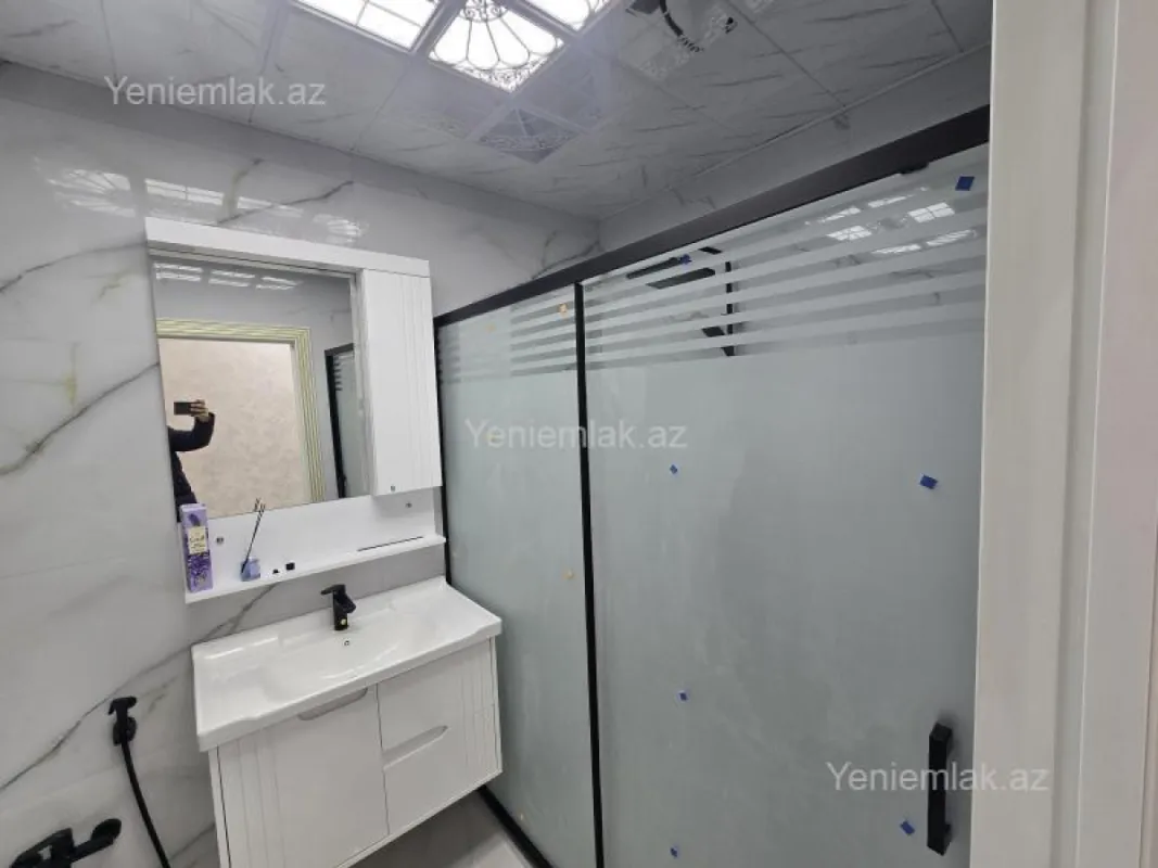 Satılır 2 otaqlı yeni tikili 70 m²