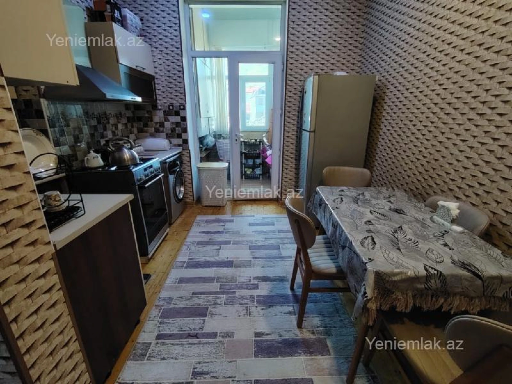 Satılır 3 otaqlı köhnə tikili 85 m²