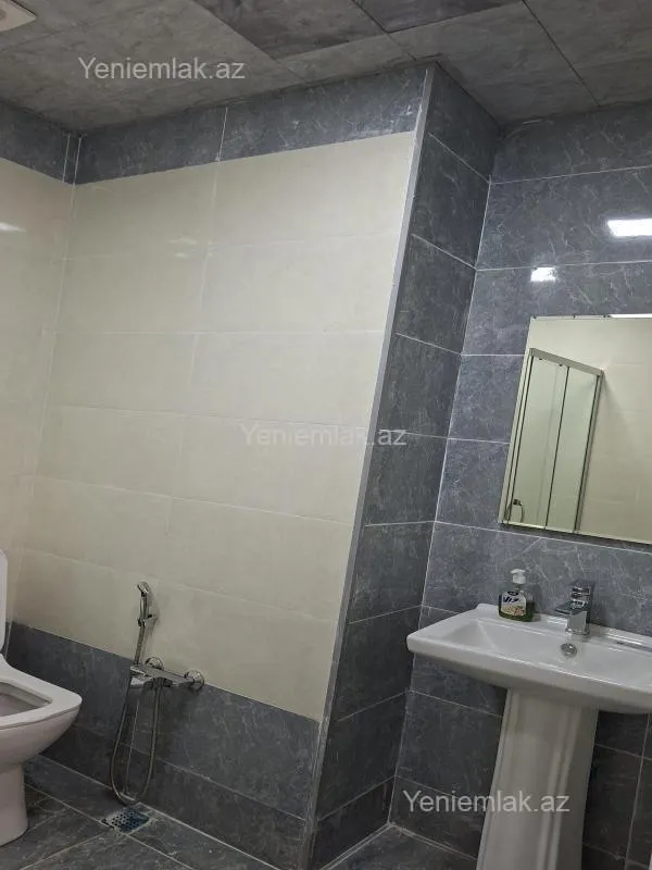 Satılır 3 otaqlı yeni tikili 90 m²