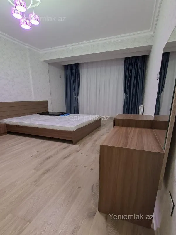 Satılır 3 otaqlı yeni tikili 90 m²