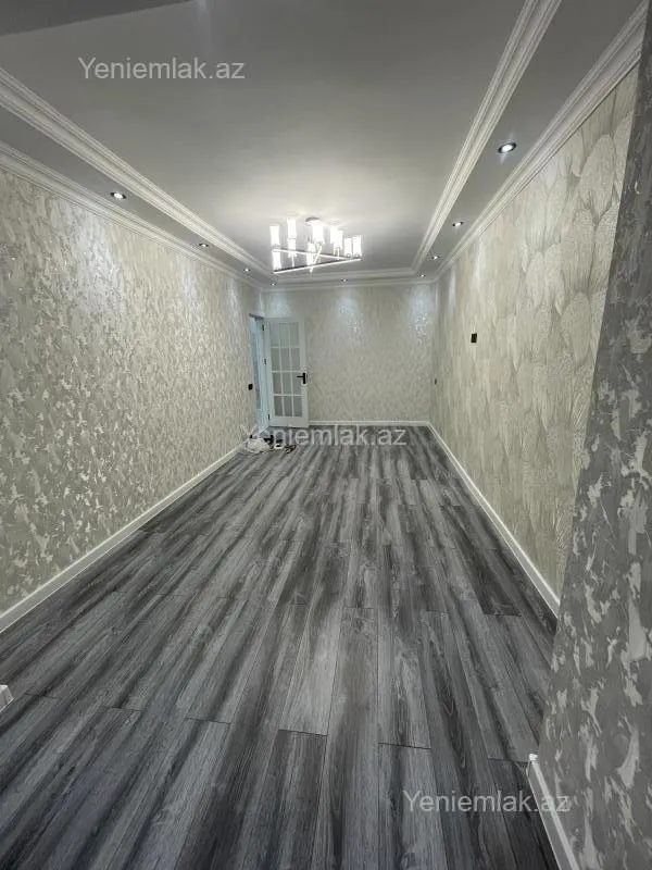Satılır 3 otaqlı köhnə tikili 75 m²