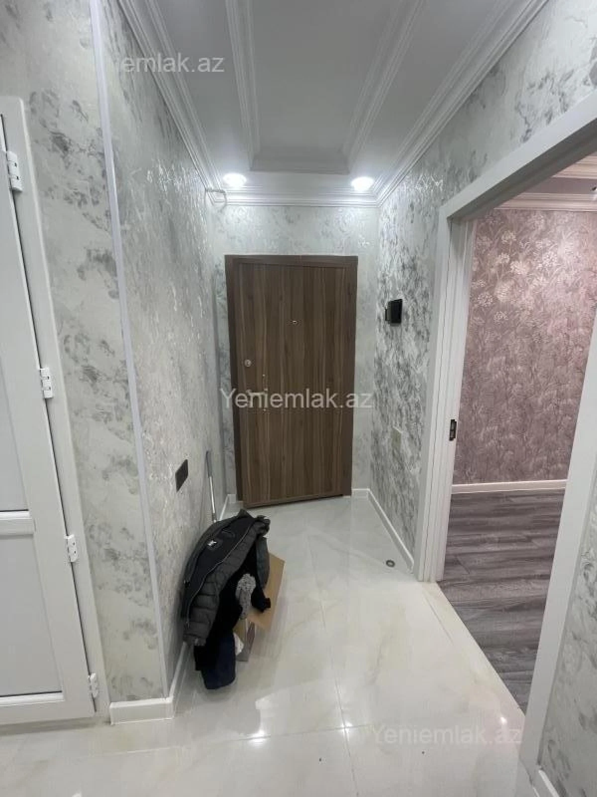 Satılır 3 otaqlı köhnə tikili 75 m²