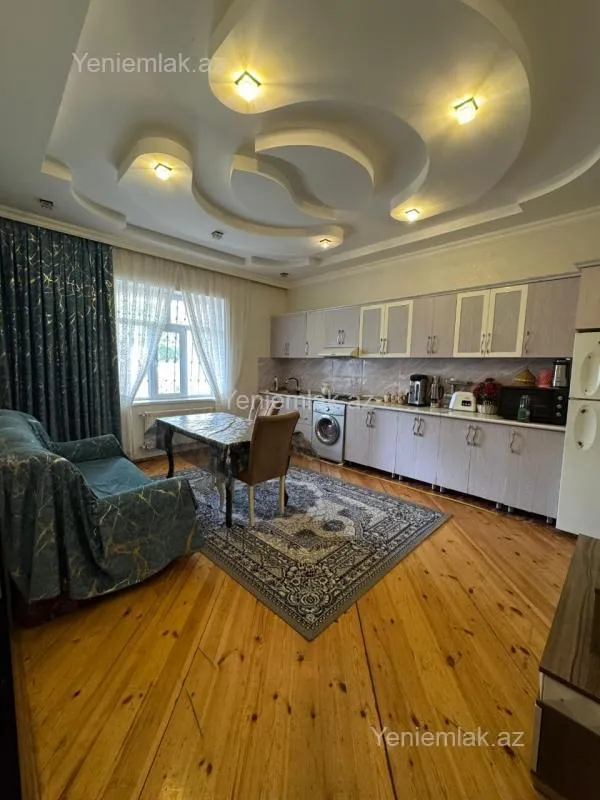 Satılır 4 otaqlı həyət evi 110 m²
