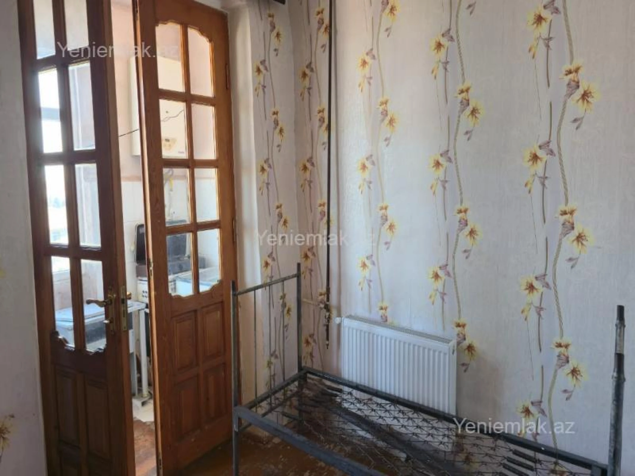 Satılır 3 otaqlı köhnə tikili 55 m²