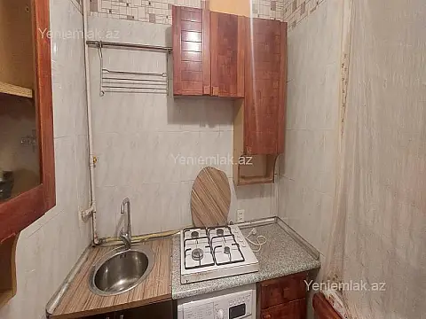 Satılır 2 otaqlı köhnə tikili 42 m²