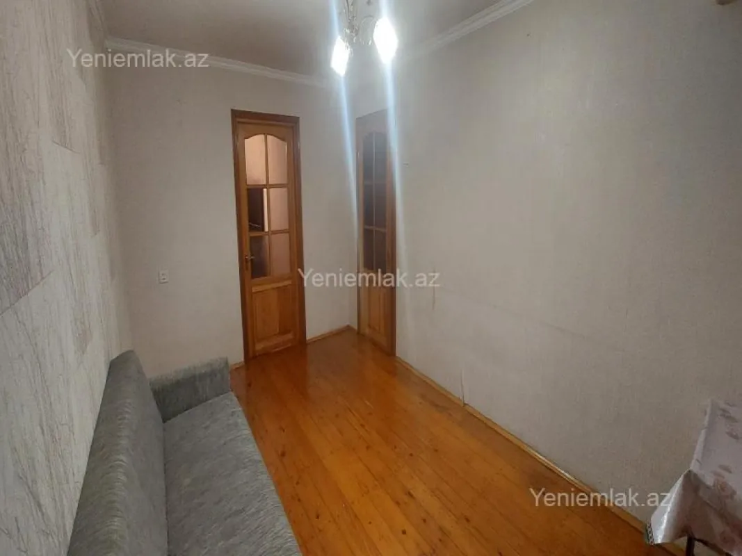 Satılır 2 otaqlı köhnə tikili 42 m²