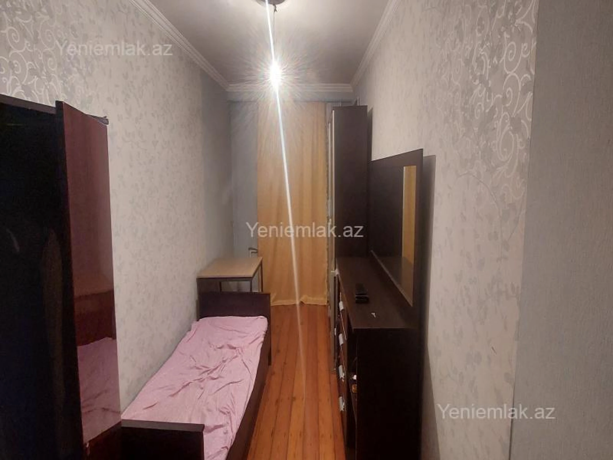 Satılır 2 otaqlı köhnə tikili 42 m²