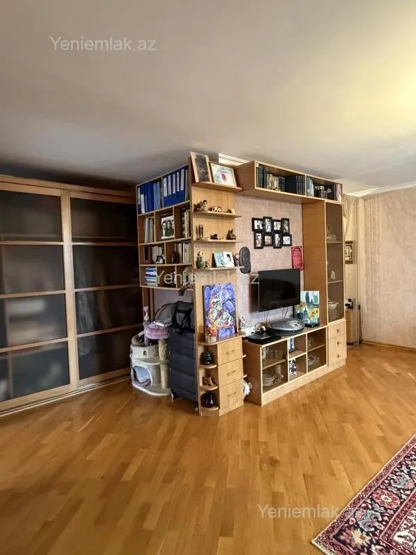 Satılır 3 otaqlı köhnə tikili 62 m²