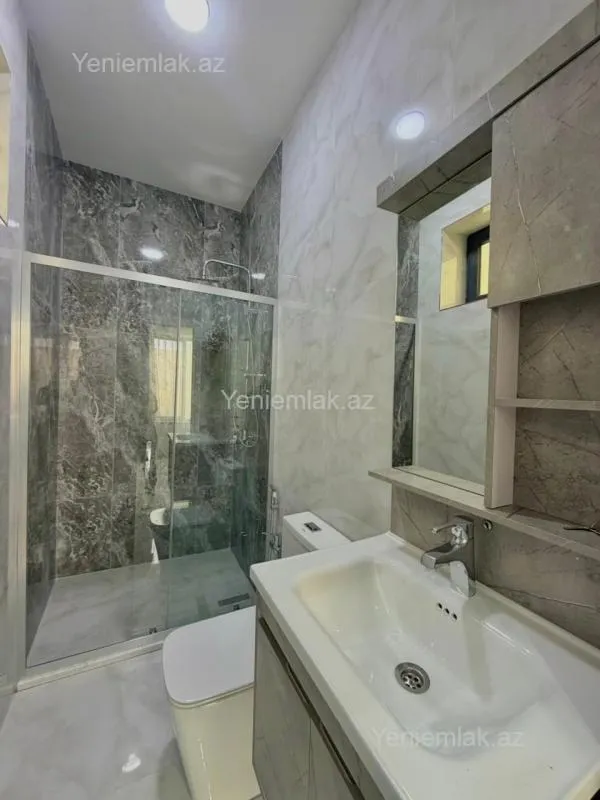 Satılır 4 otaqlı həyət evi 150 m²