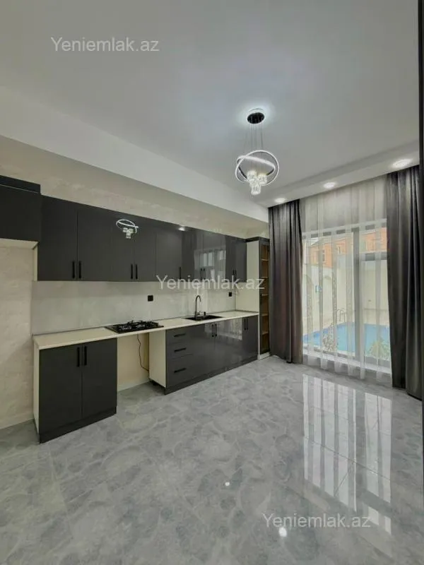 Satılır 4 otaqlı həyət evi 150 m²