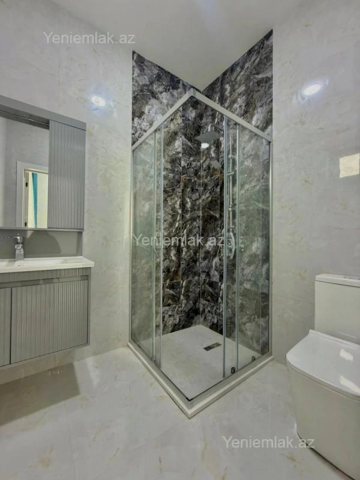 Satılır 4 otaqlı həyət evi 150 m²