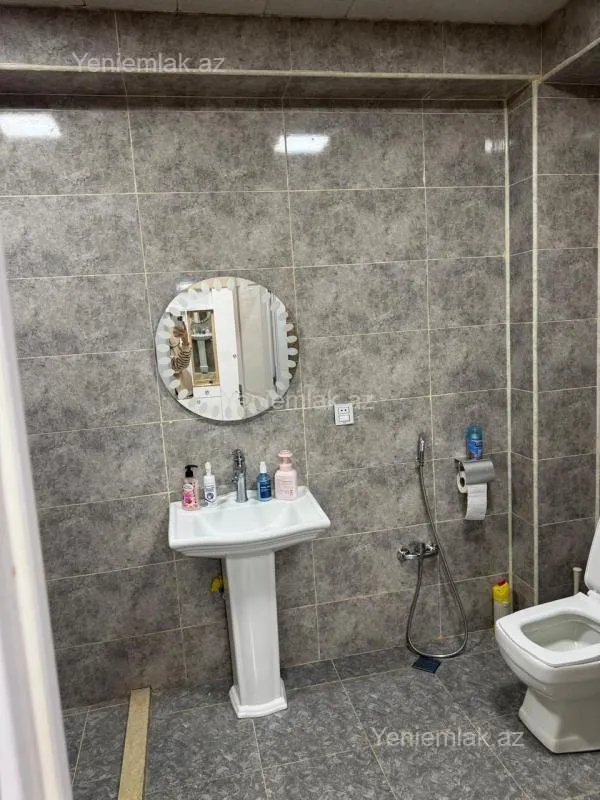 Satılır 2 otaqlı yeni tikili 78 m²