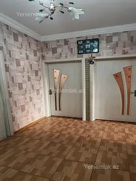 Satılır 3 otaqlı köhnə tikili 80 m²