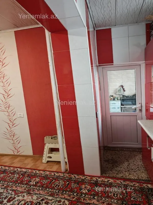Satılır 3 otaqlı köhnə tikili 80 m²