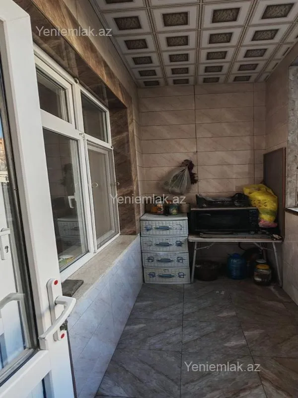 Satılır 3 otaqlı köhnə tikili 80 m²