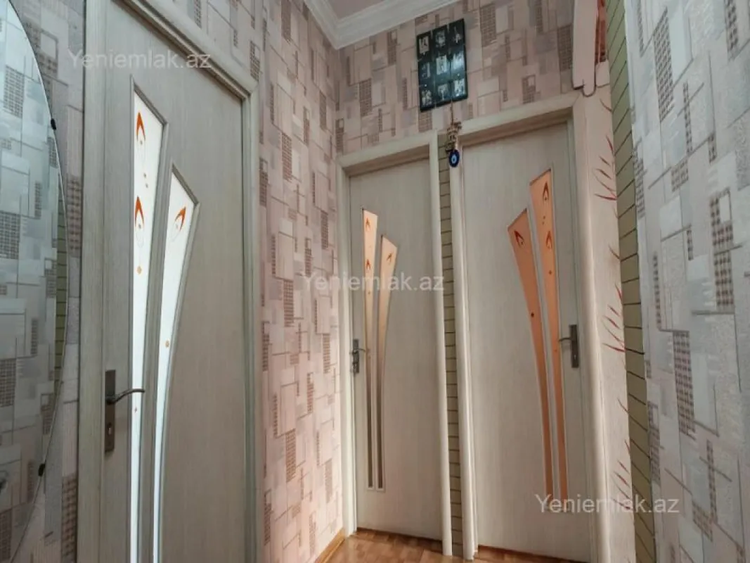 Satılır 3 otaqlı köhnə tikili 80 m²