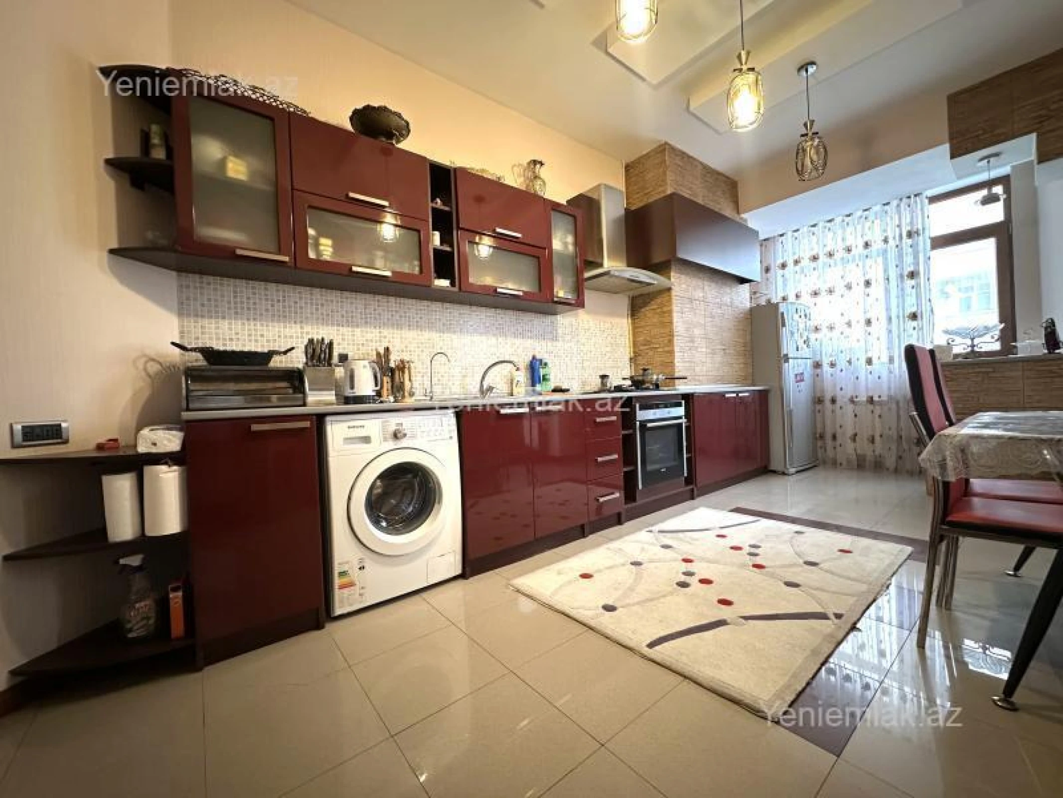 Satılır 4 otaqlı yeni tikili 178 m²