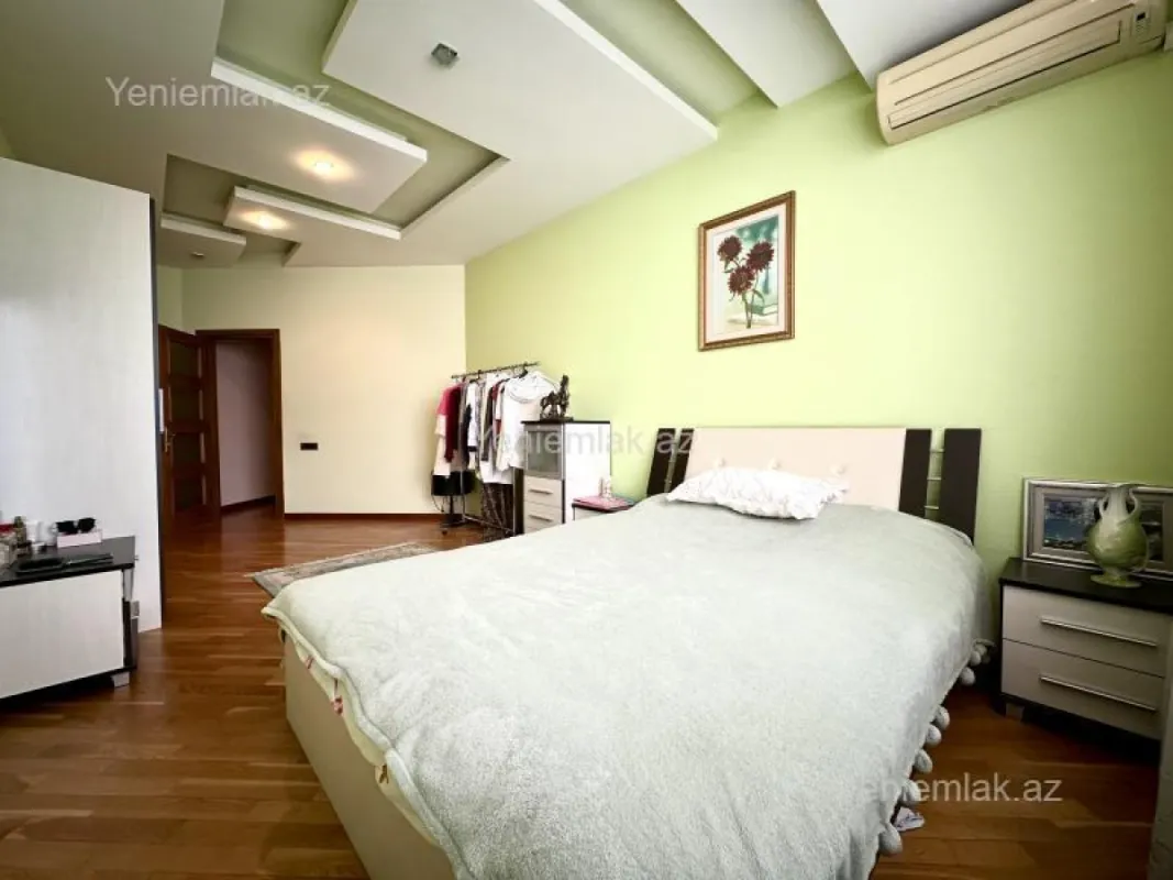 Satılır 4 otaqlı yeni tikili 178 m²