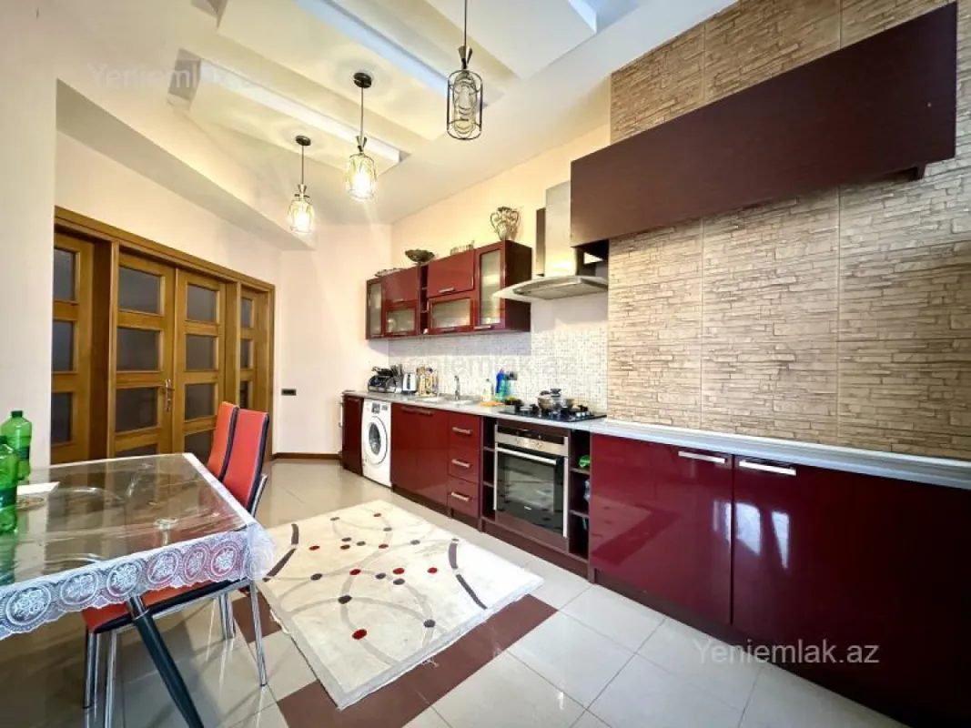 Satılır 4 otaqlı yeni tikili 178 m²