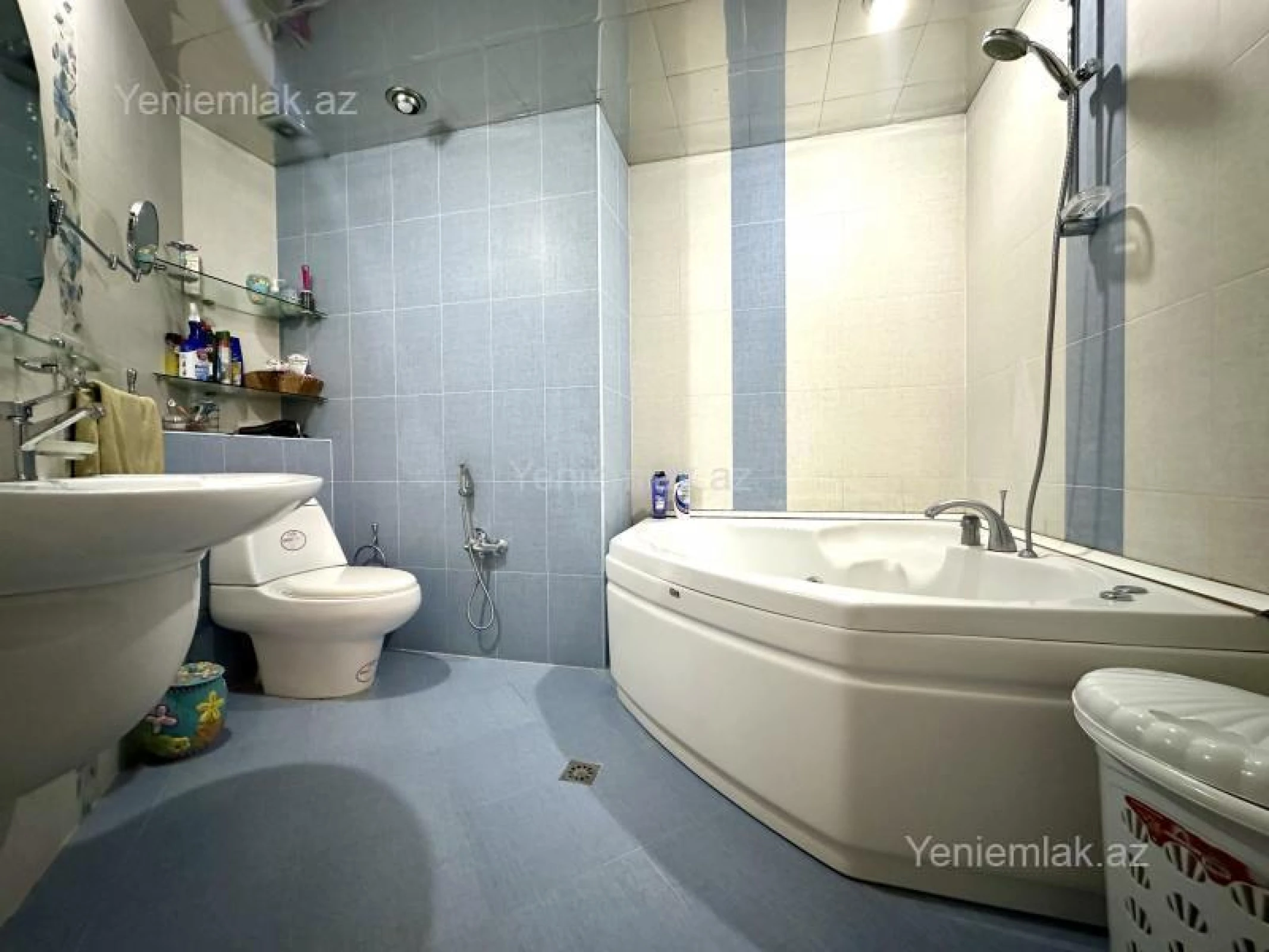 Satılır 4 otaqlı yeni tikili 178 m²