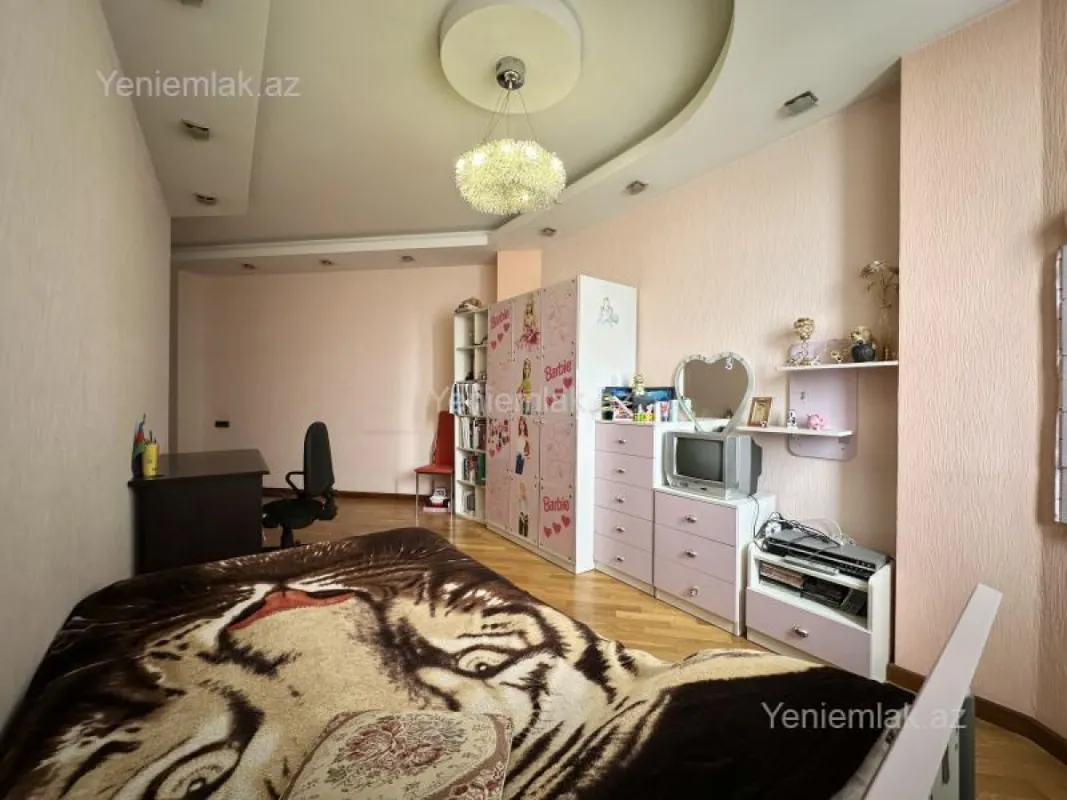 Satılır 4 otaqlı yeni tikili 178 m²