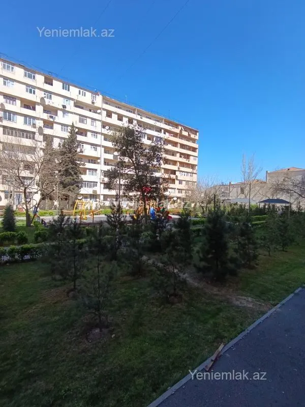 Satılır 2 otaqlı köhnə tikili 65 m²