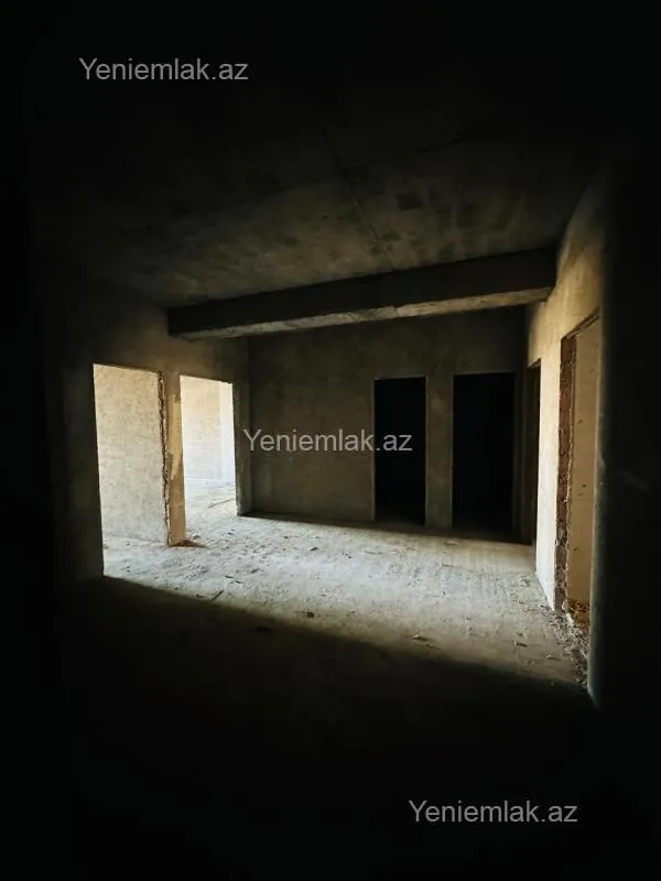 Satılır 3 otaqlı yeni tikili 173.7 m²