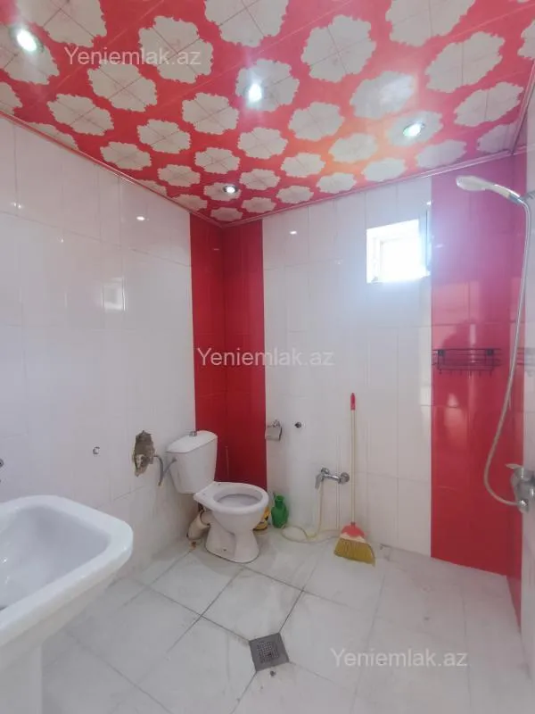 Satılır 4 otaqlı həyət evi 100 m²